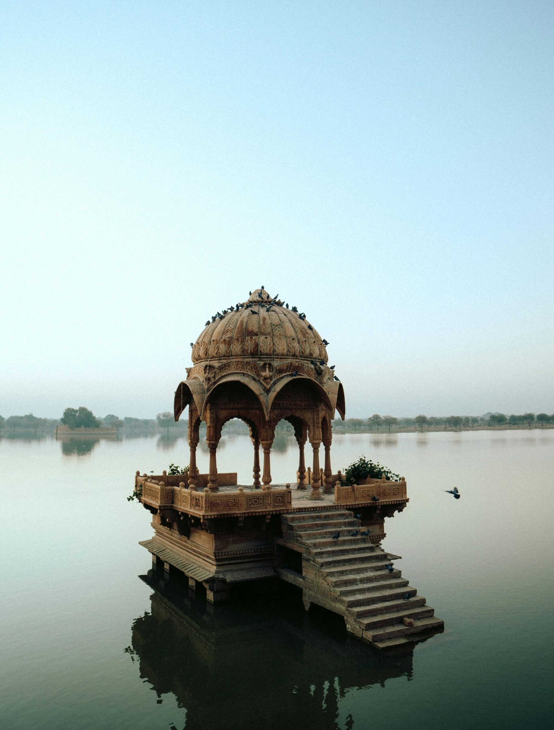 Gadisar lake