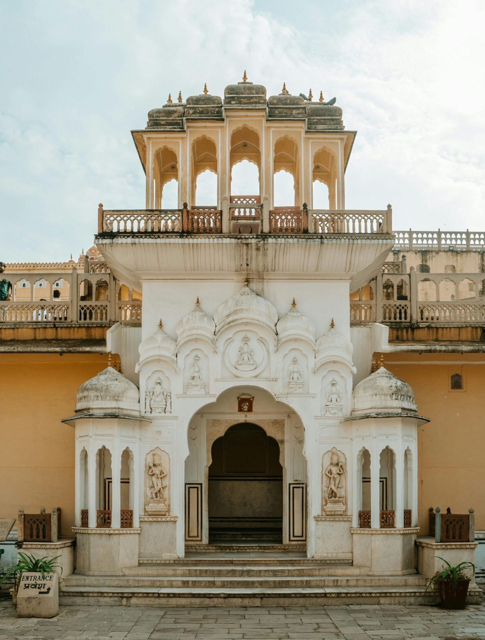 hawa mahal entrance